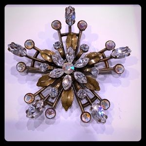 Bella Donna Floral Rhinestoned Pin